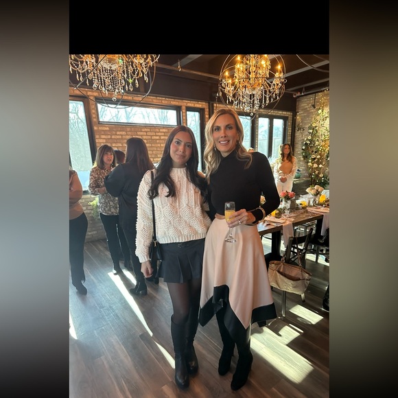 Alice and Olivia Temika midi dress size 4 - Picture 2 of 3